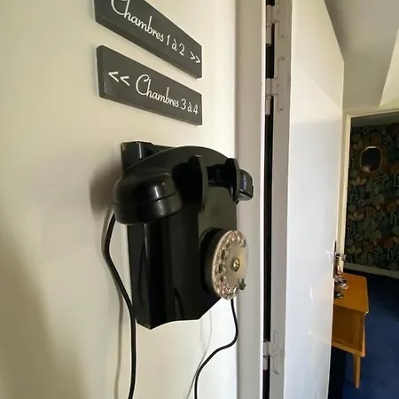 Oscar Centre Hotel 2*