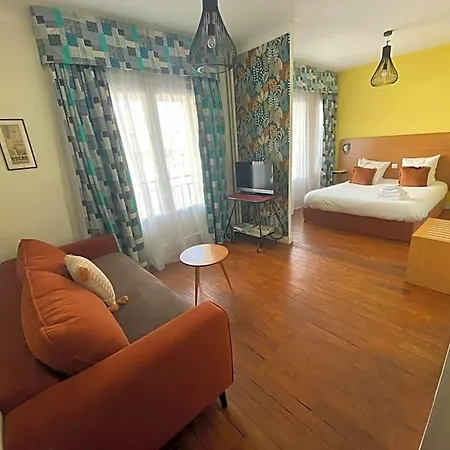 Oscar Centre Hotel