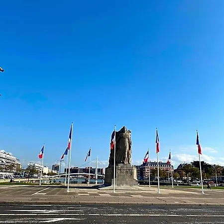 Oscar Centre 2*