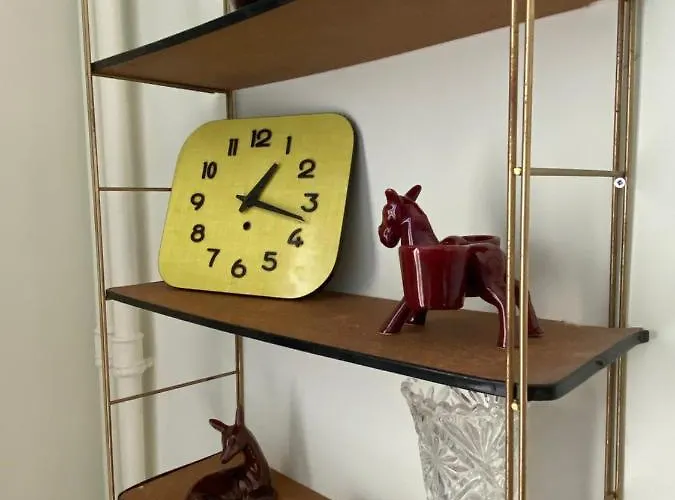 Oscar Centre Hotel 2*